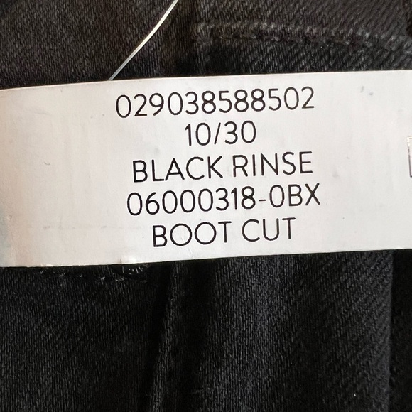 B8.2 NWT Jessica Simpson Mid Rise Slight Flare Soft Stretch Boot Cut Jeans - Picture 5 of 7